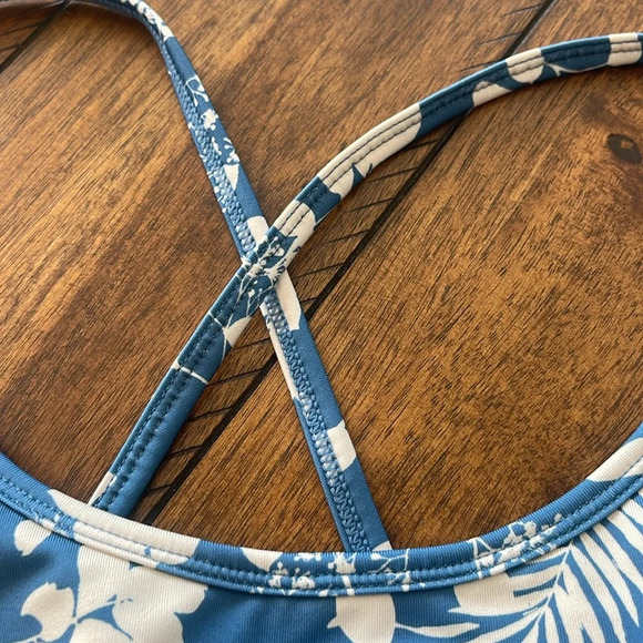 Hurley Top Bralette Women’s Large Yoga Sports bra swimwear sz large - Picture 3 of 8